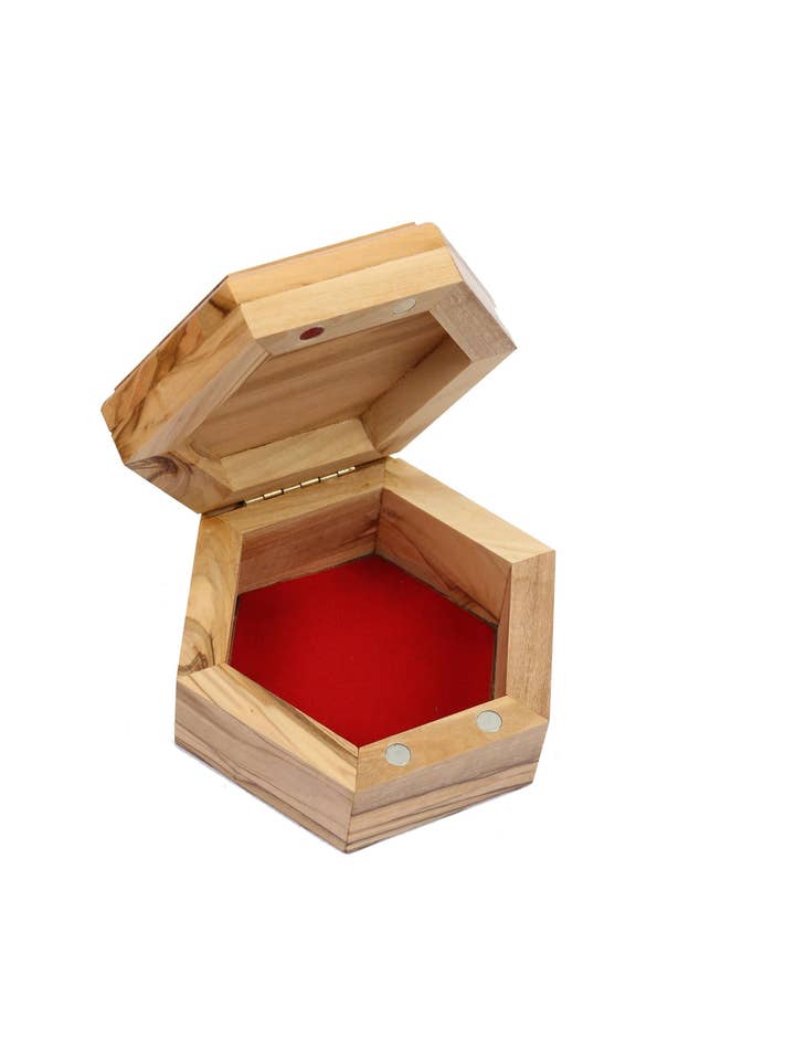 Olivträslåda_ Enkel Stor Hexagonal M för wholesale av Holyland Artisans