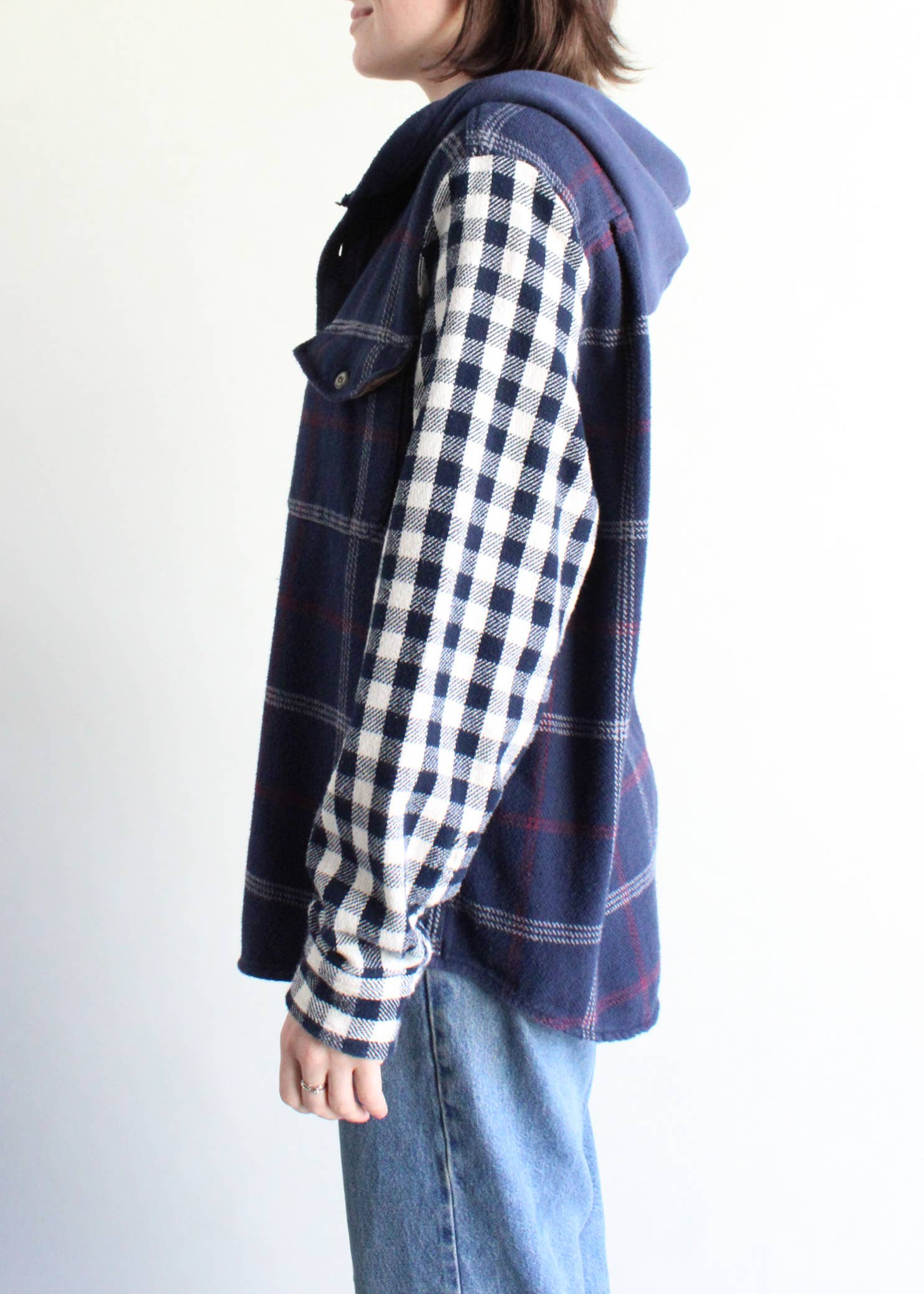American Recycled Clothing - Wholesale Shirt Jacket/Shacket - Women's - Flannel Shirt Jacket Bundle7
