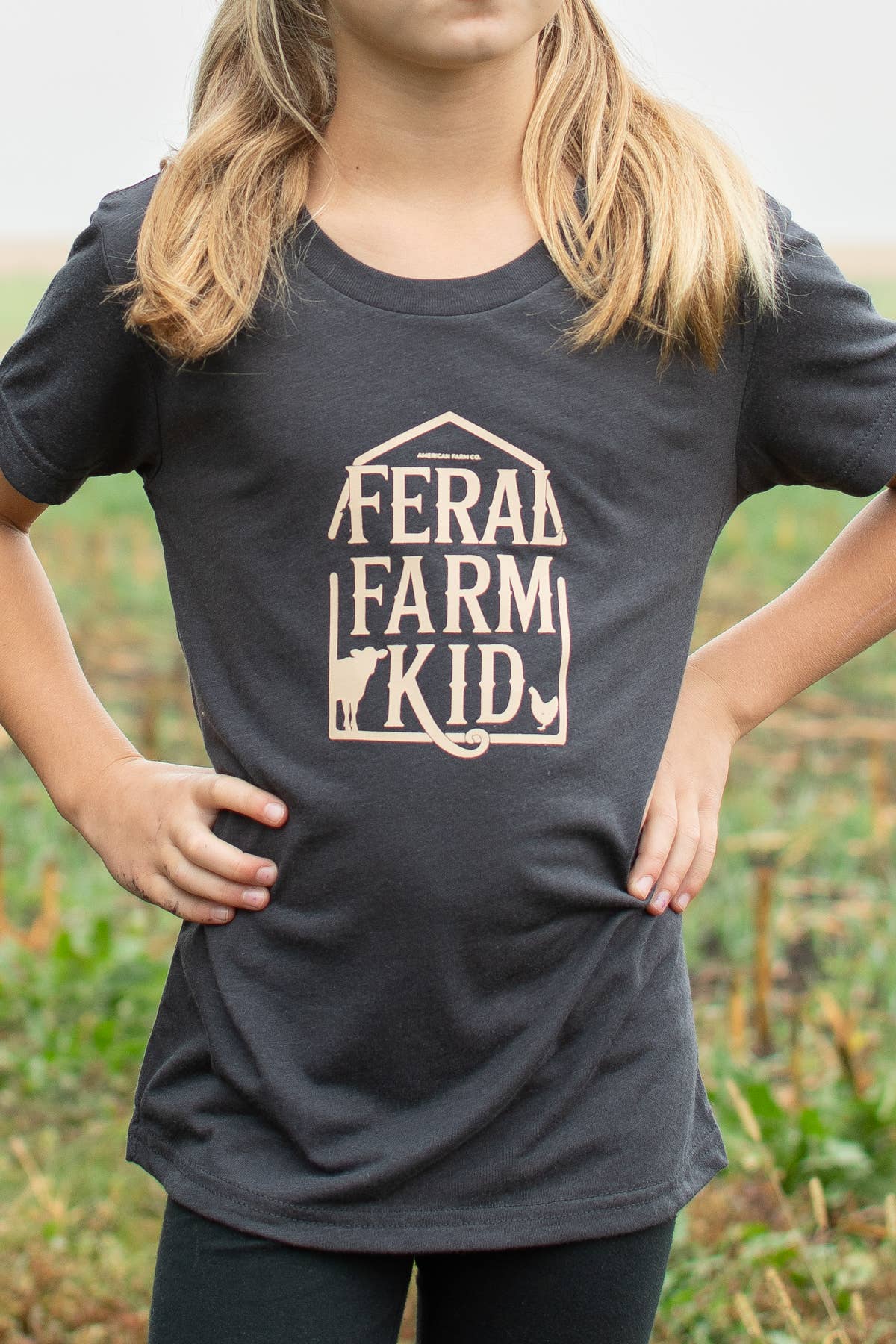 American Farm Company - Wholesale T-shirt met zeefdruk - Kinderen - Westerse 'Wilde Boerenkind' Peuter/Jeugd Grafisch T-shirt1