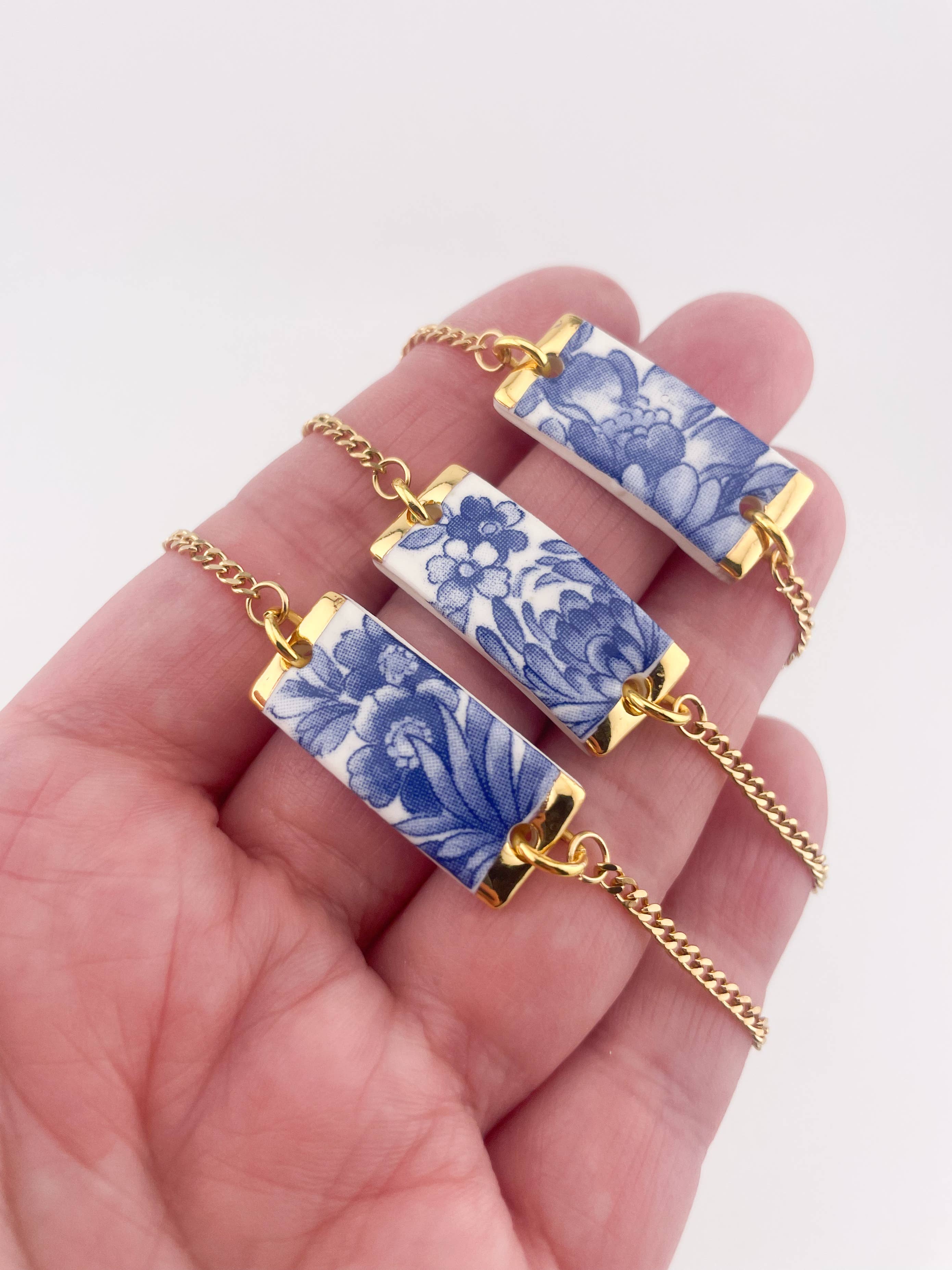 Clay Blanca – Großhandel Armband mit Charms/Anhängern – Blaue China Rechteck-Armbänder (Optionen)12