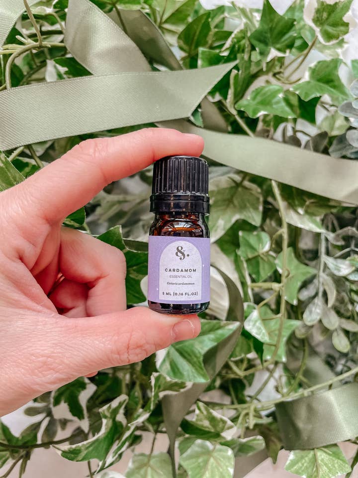 Kardemumma för wholesale av Ampersand Candles + Oils