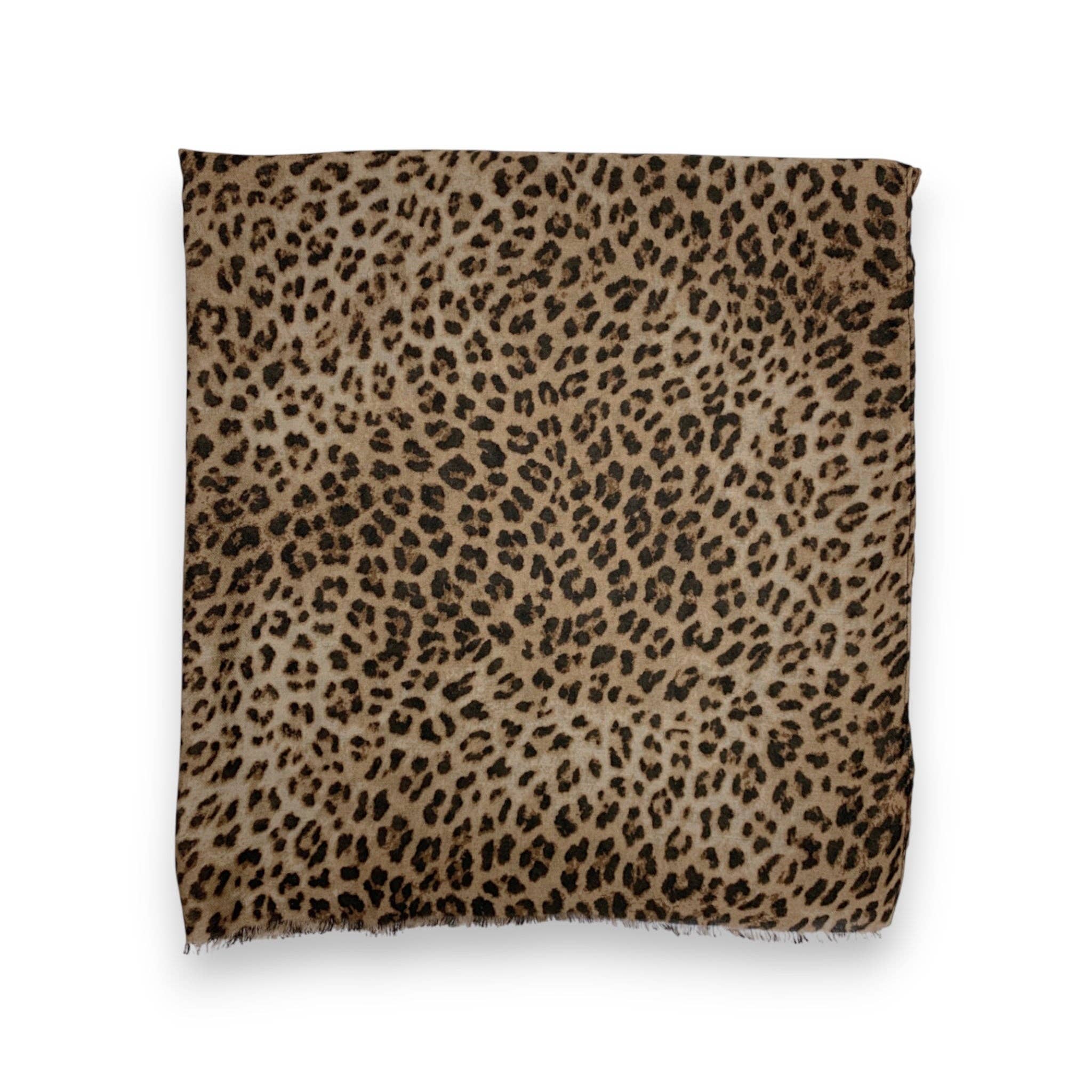 Lili Scarves (US Duty Free) – wholesale Scarf – Women's – Cheetah Print Cotton Blend Scarf4