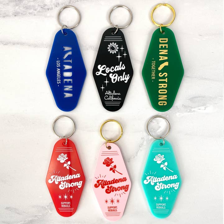 Porte-clés acrylique style vintage pour le secours incendie d'Altadena pour la vente par Atomic Kraftworks