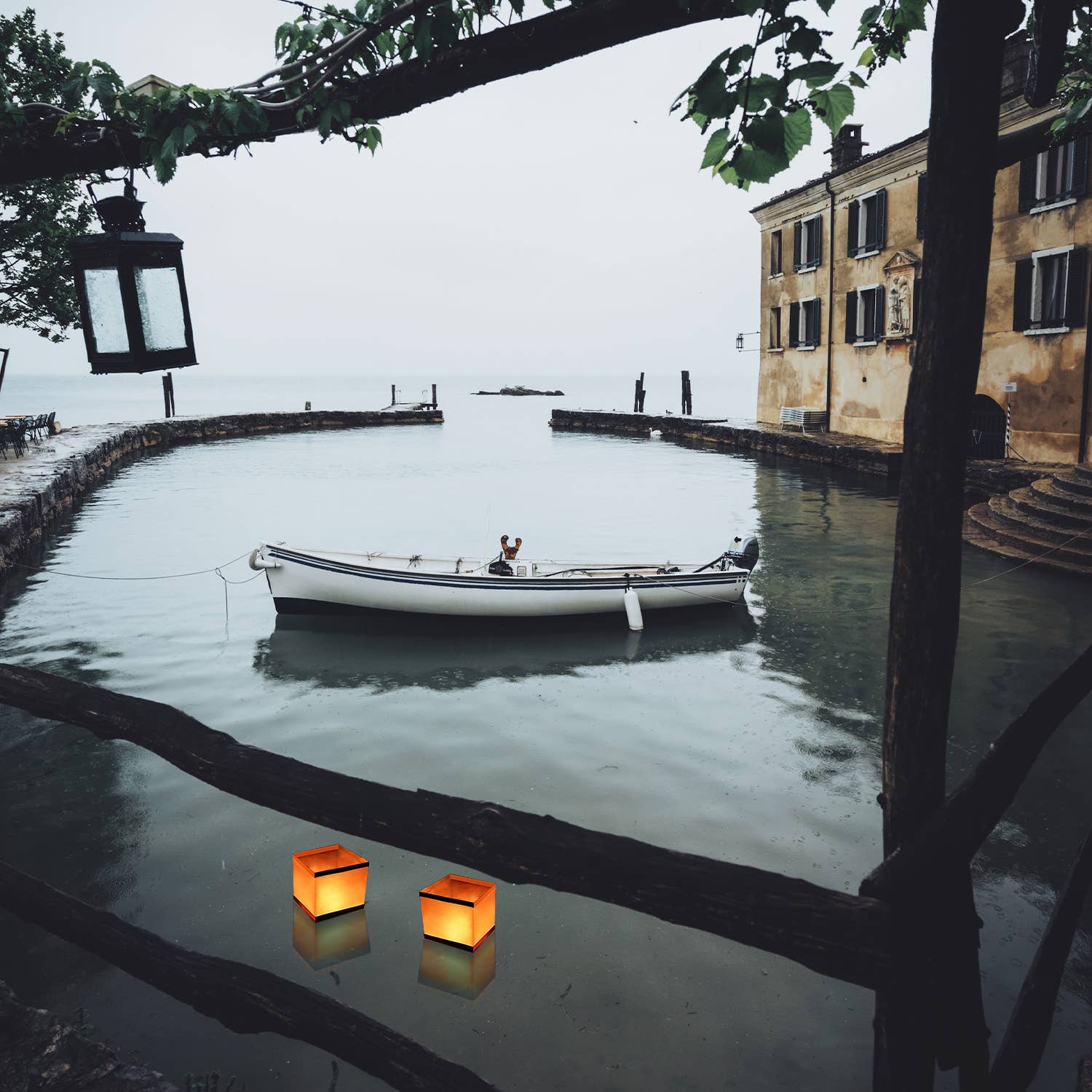 Mad Monkey GmbH – wholesale Utomhusljus – Flytande vattenlyktor för trädgårdsdamm (10-pack)1