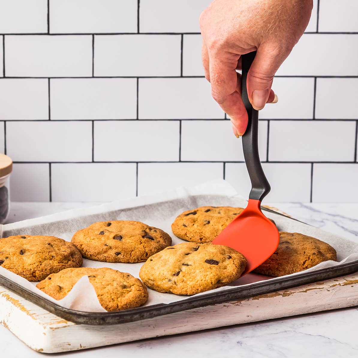 Dreamfarm - Wholesale Kitchen Tool/Gadget - Mini Chopula - Chopping Sit Up Spatula - Jar2