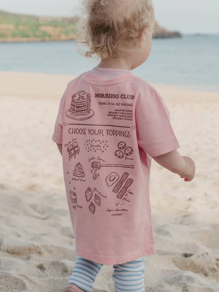 T-shirt pour enfant en coton biologique Pancakes pour la vente par Morning Club Clothing