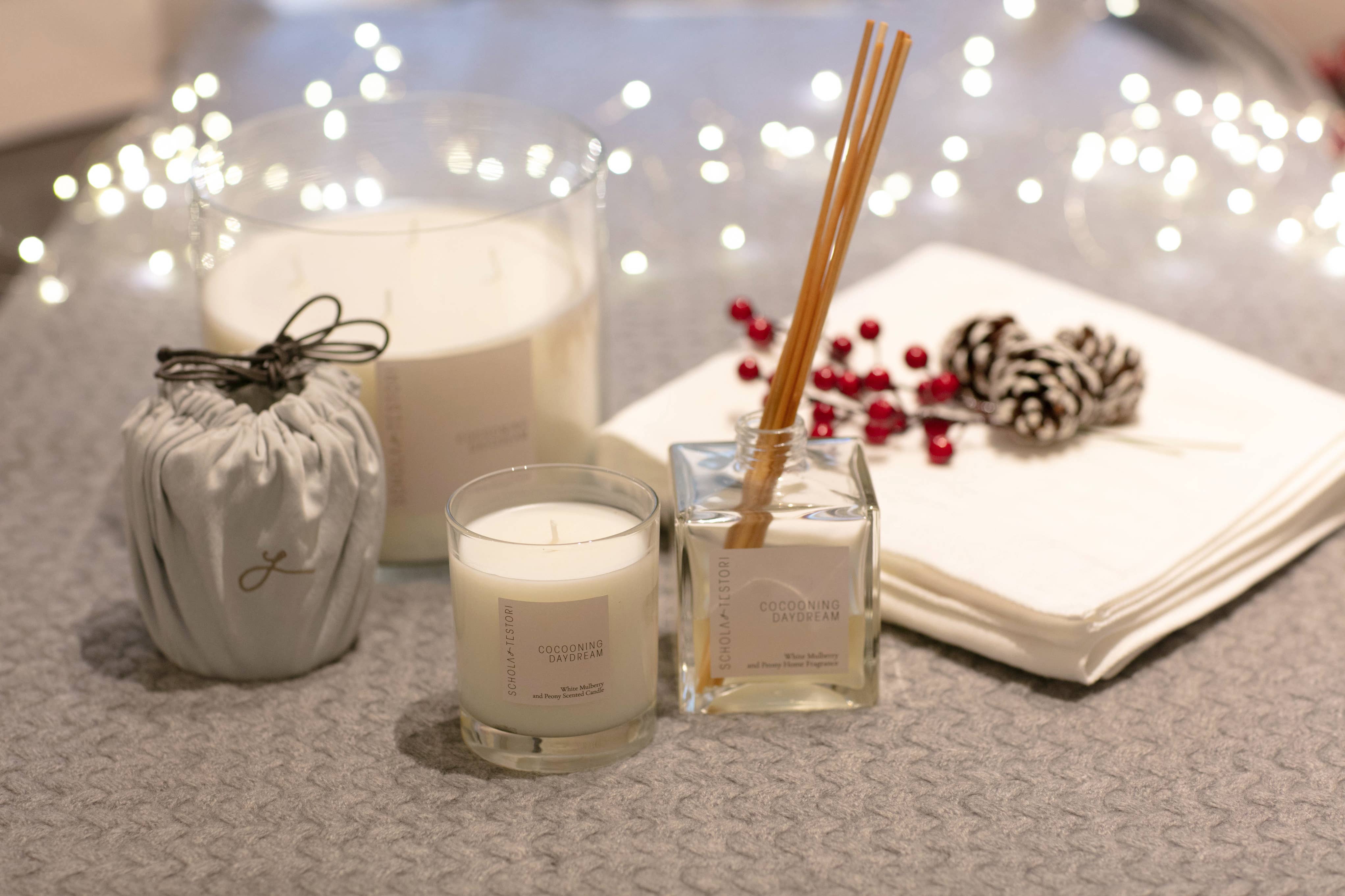 Schola Testori – wholesale Jar/filled candle – Scented Candle Cocooning Daydream White Mulberry & Peony2