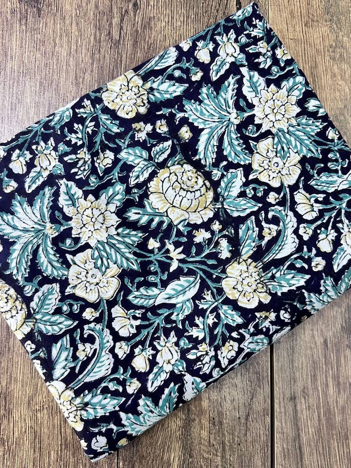 Indischer handgefertigter Blockdruck-Baumwollstoff pro Yard für den Großhandel von The Eastern Loom