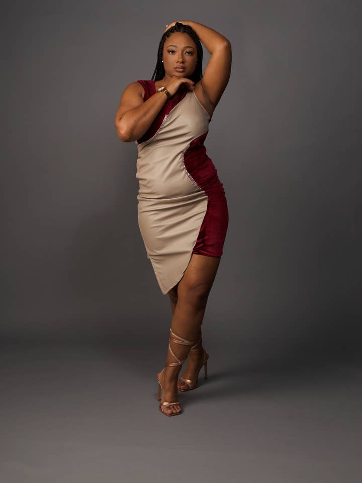 Superwoman per la vendita all'ingrosso da parte di Uniquely Victoria