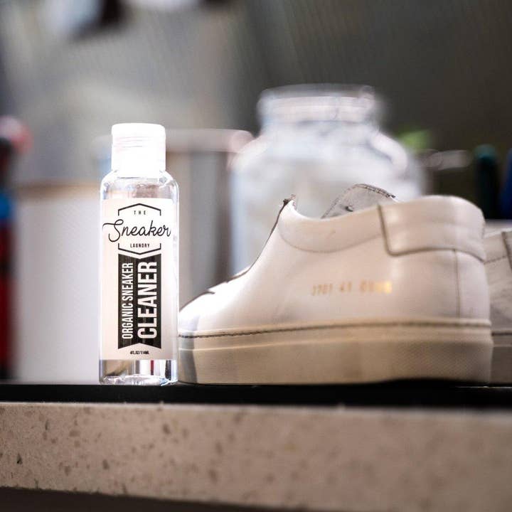 The Sneaker Laundry - Wholesale Shoe care kits & sets - Sneaker Cleaner1