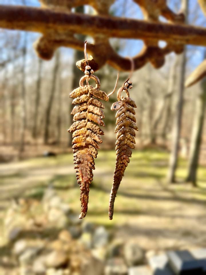 Reservado para Galatea - Brincos de Samambaia Peluda por atacado de The Posh’mina