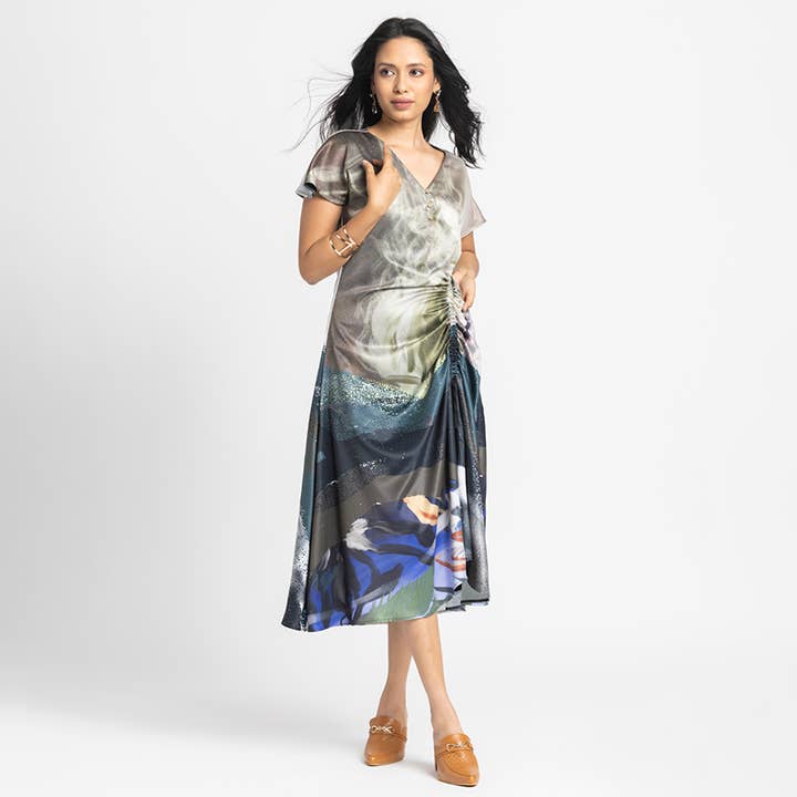 Vestido casual beige con estampado y cuello en V para mujer para venta al por mayor de Benares