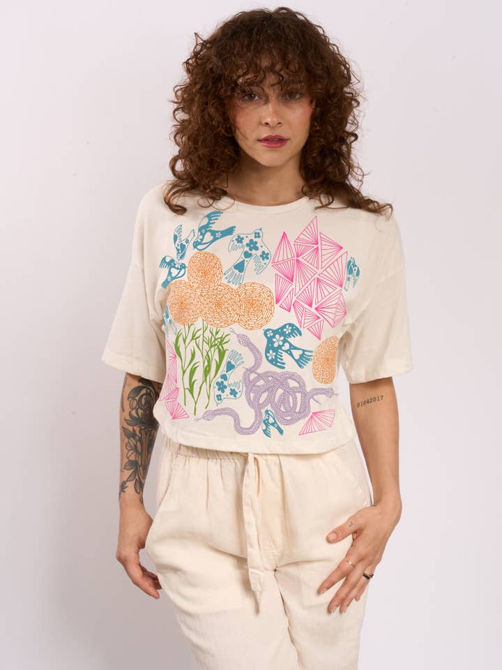 Supermaggie @ Faire - Wholesale T-Shirt (Graphic) - Women's - Secret Garden Clover Crop Tee