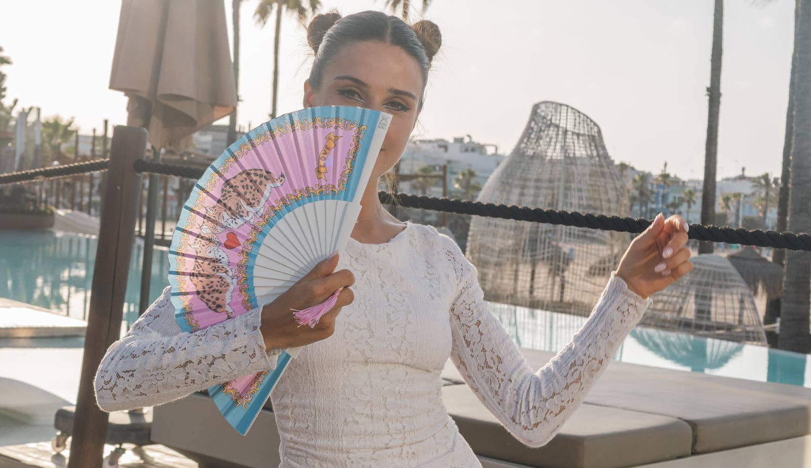 Khu Khu – Großhandel Handfächer – Love Lynxes Handfächer3