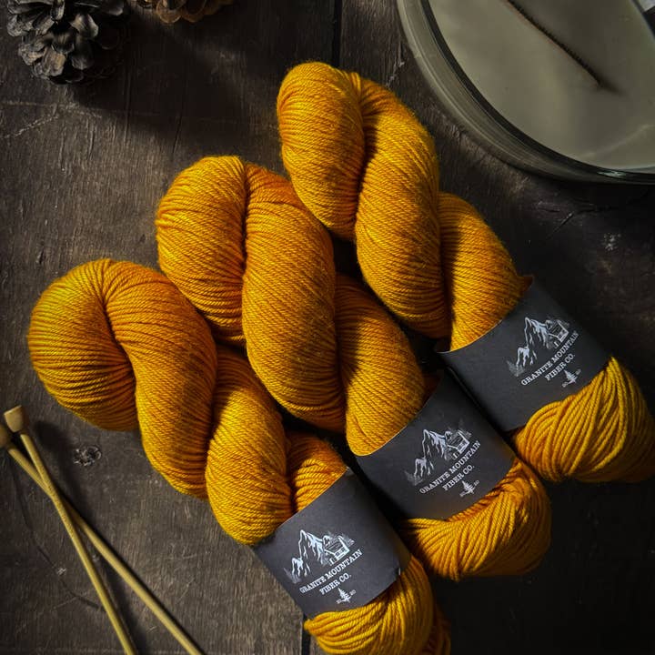 Golden Spike - Dixville DK pour la vente par Granite Mountain Fiber Co.