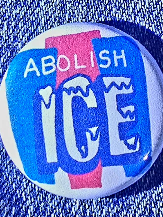 Abolir la glace bouton d'un pouce pour la vente par Femmearchist