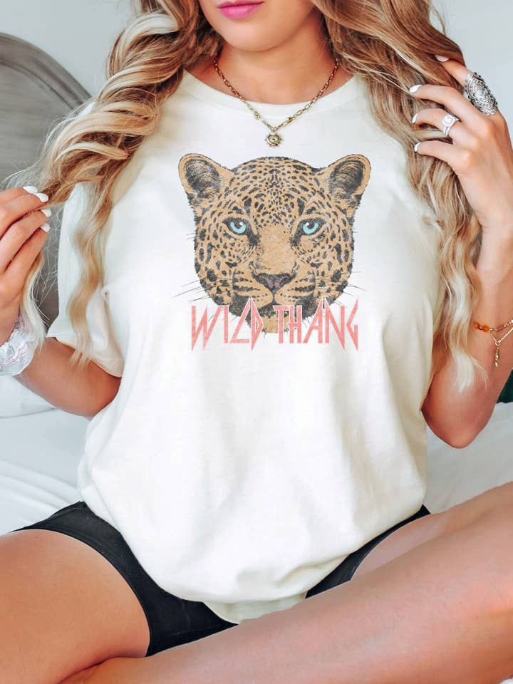 Wild Thang Graphic Tee | Æstetisk samling for engroshandel hos KOKO + FOX WHOLESALE