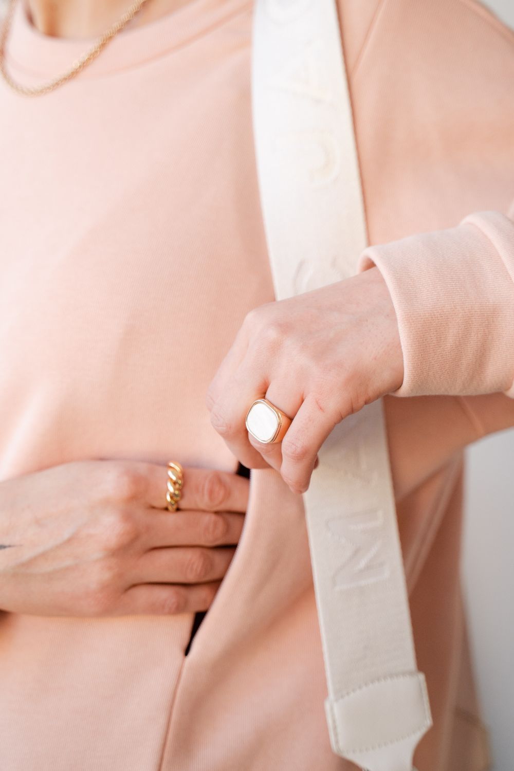 Maternity Clothing - Wholesale Sweatshirt - Women's - Oversized Basic Sweatshirt for Maternity and Nursing Moms 43551146