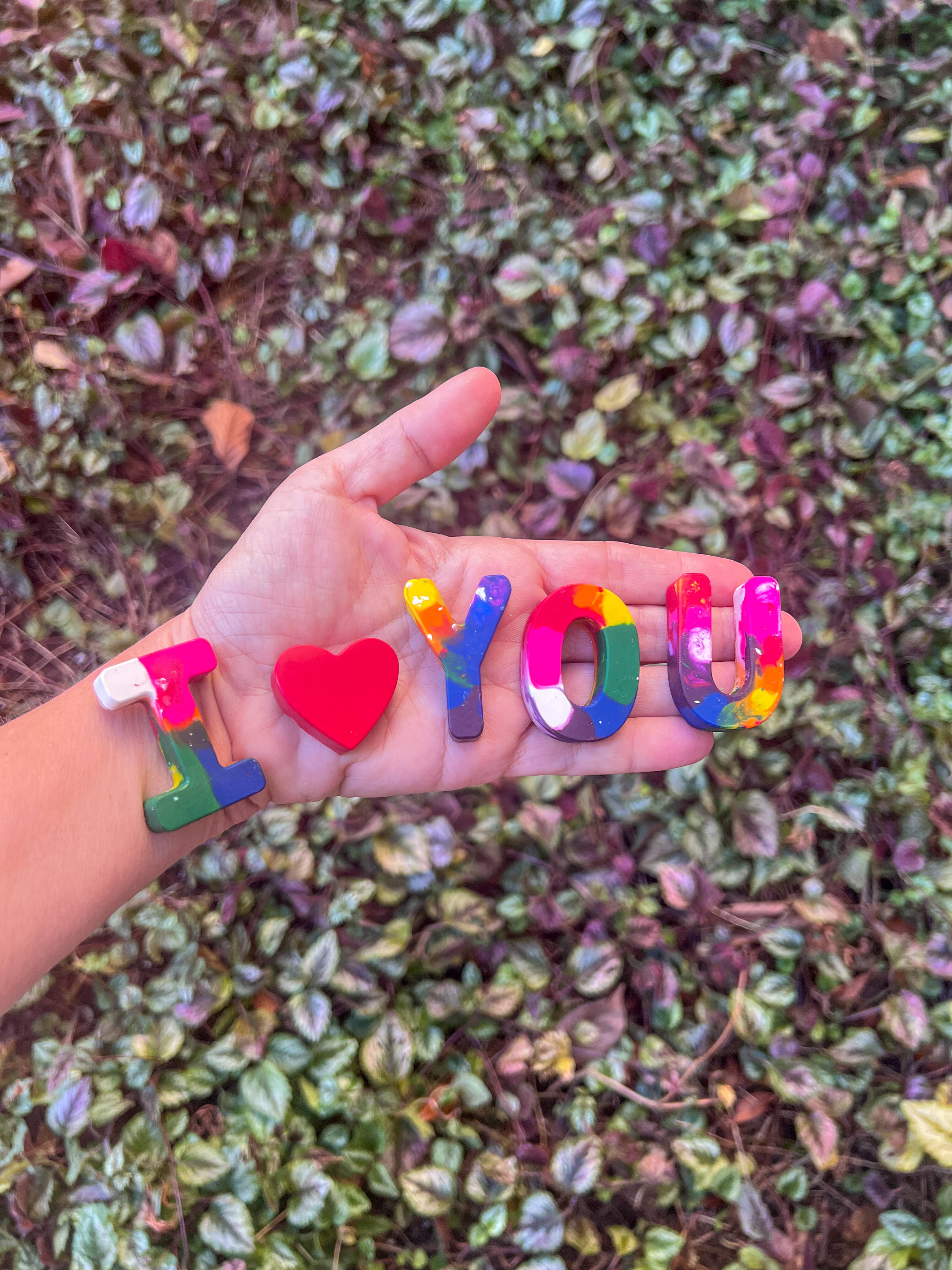 Cre8ive Crayonz - Wholesale Crayons - Kids & Baby - Valentine's Day Crayon Gift Box2