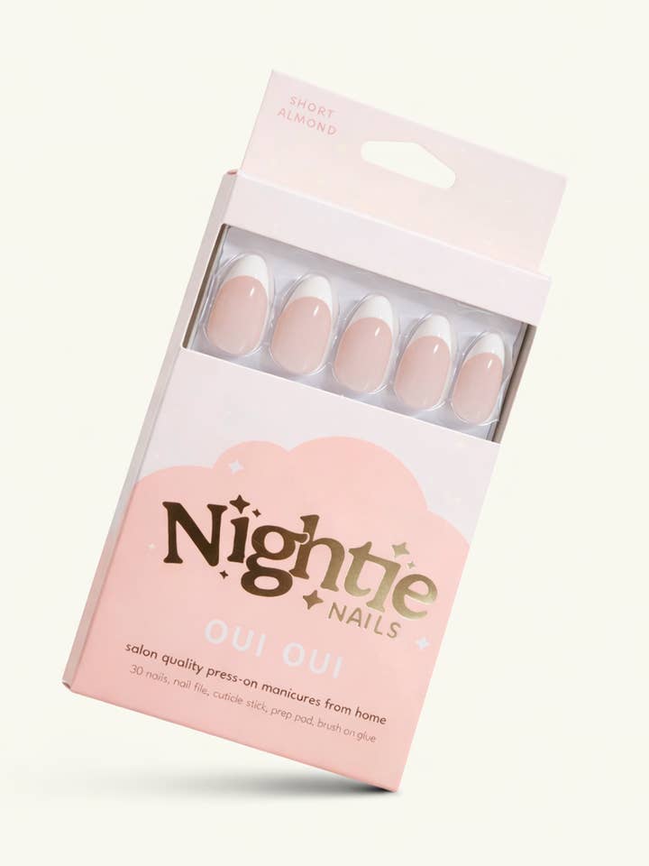 Oui Oui pour la vente par Nightie Nails