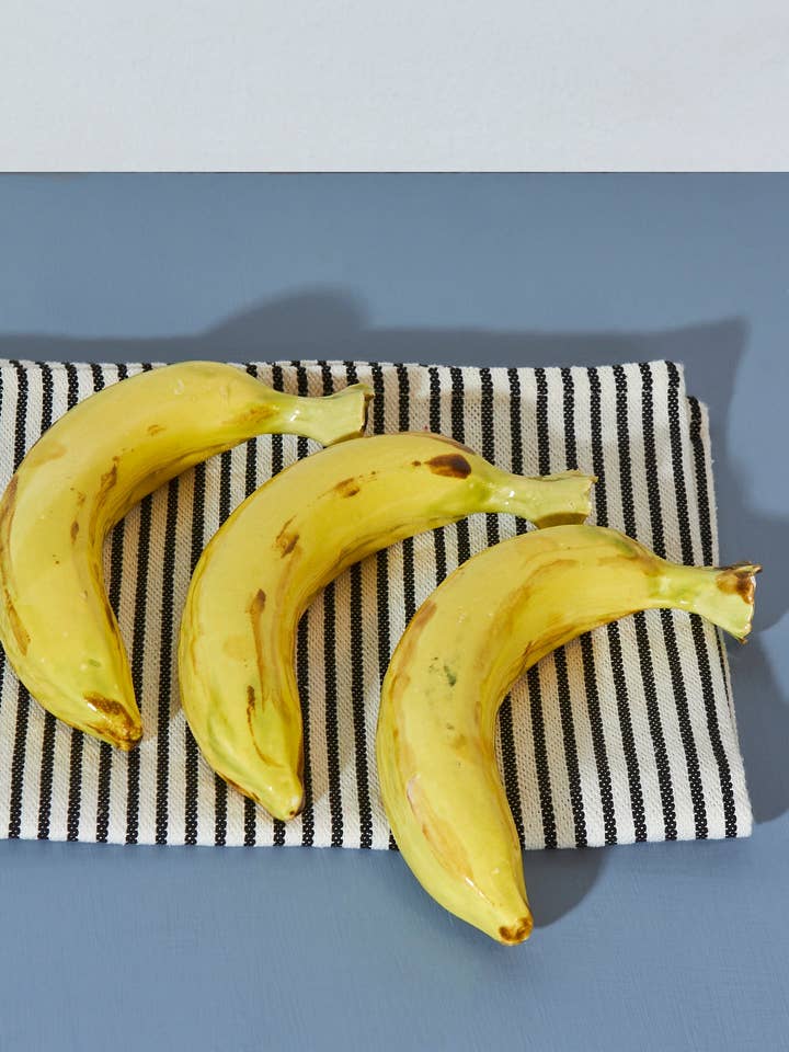 Banane réplique en céramique émaillée pour la vente par Eturel Madrid
