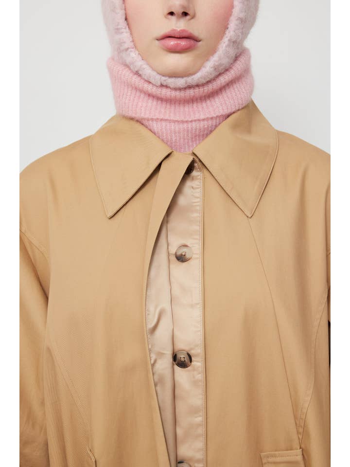 Sand Flekkpetrell mac coat for wholesale on Faire9