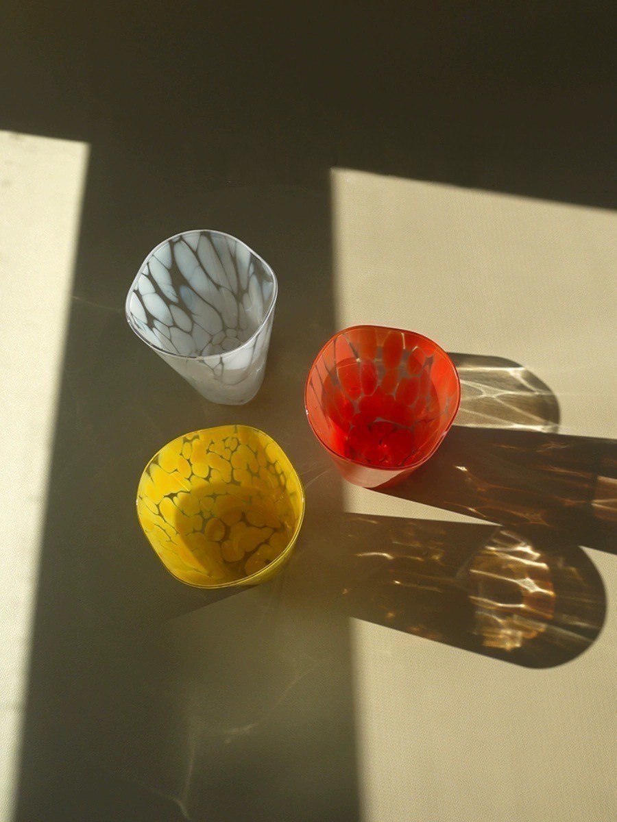 INSPECIAL HOME - Wholesale Drinking Glass/Cup - Mouth-blown Coloured Monochrome Spot Cups Case Of 1010