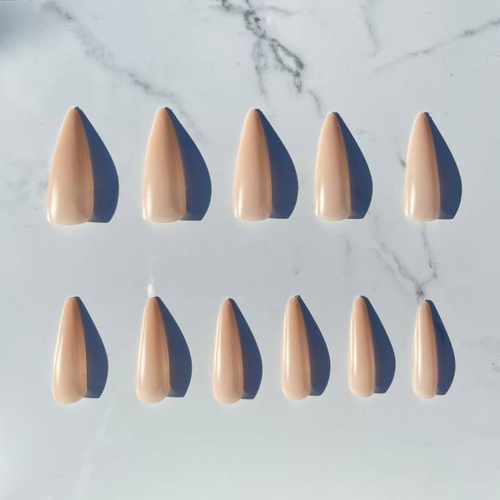 Twinkled T - Wholesale Press-on/fake nails - Gel Extension Tips - Stiletto ♥︎ Cream ♥︎ Long4