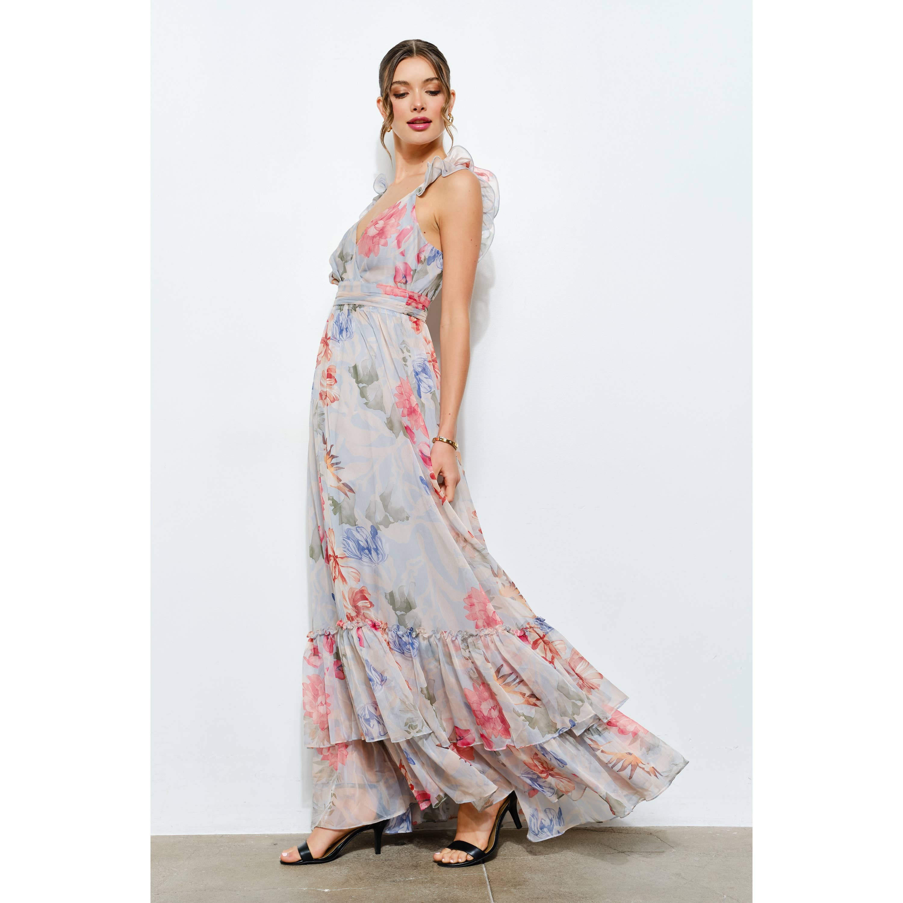 INA - Vendita all'ingrosso Vestito - Donna - Abito lungo a balze in chiffon floreale con spalle arricciate19
