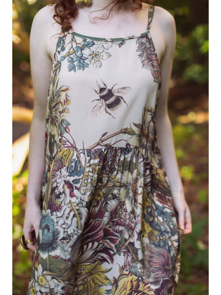Market of Stars (USA) - Wholesale Dress - Women's - Love Grows Wild Bohéme Long Maxi Slip Dress w/ Bees Floral2
