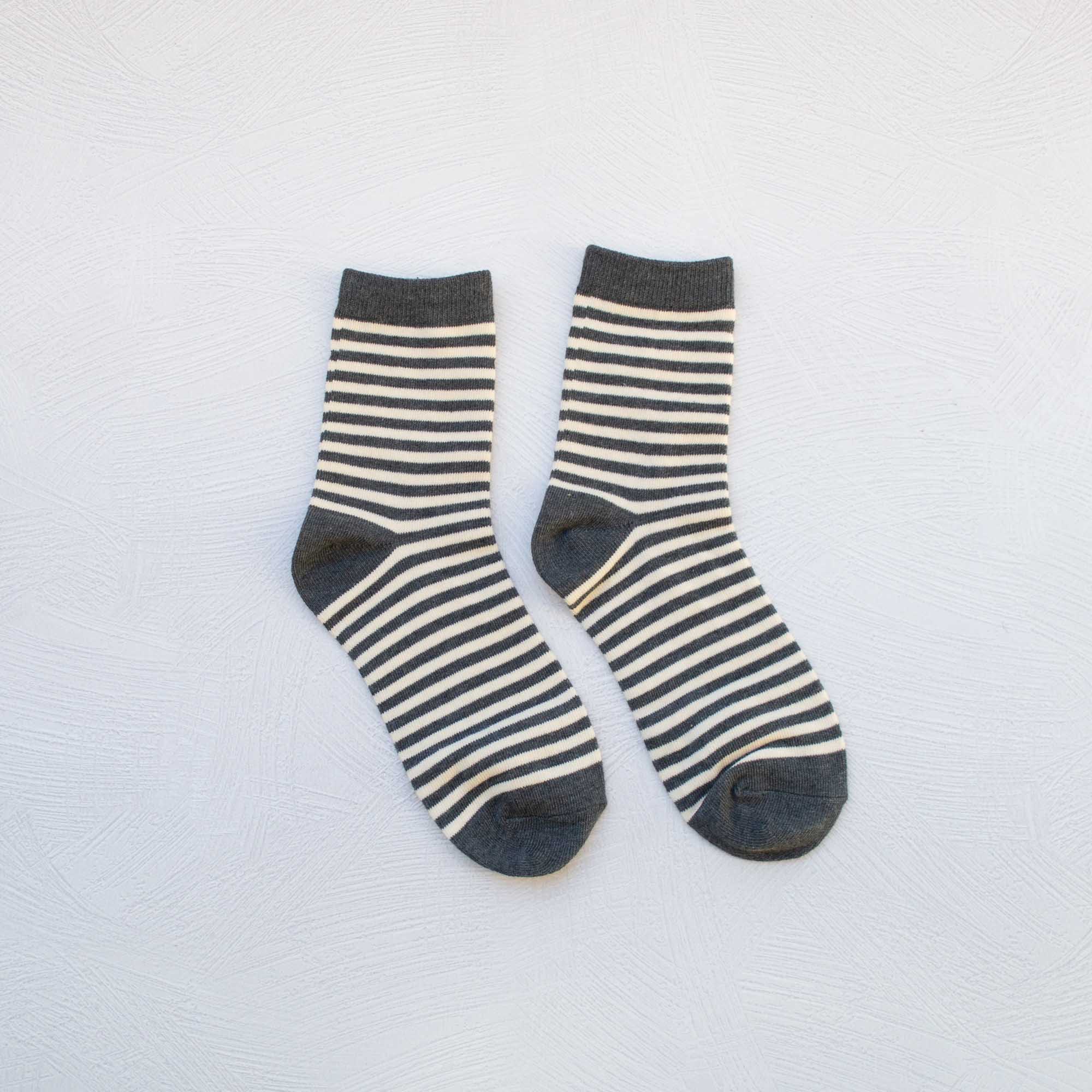 Tiepology - Wholesale Socks - Women's - Thin Stripe Casual Socks2
