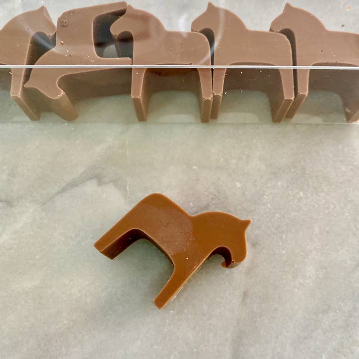 Nantasket Sweets By Swedes - Wholesale Chocolate - Swedish Dala Horses Chocolate Box 5/box9