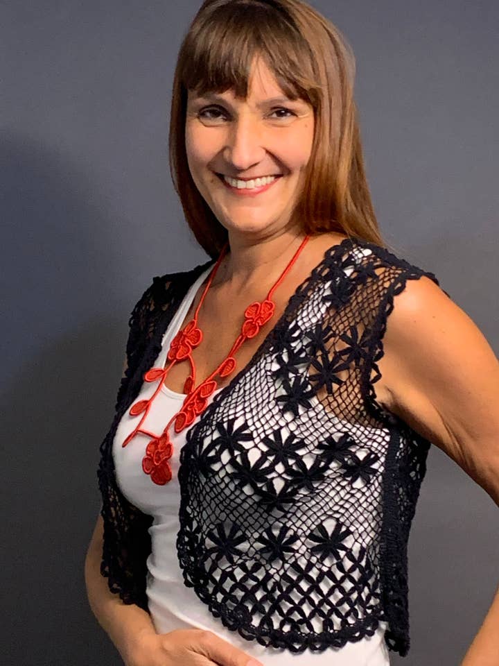 vireChic - Wholesale Outerwear Vest - Women's - Bonito, bobbin lace bolero1