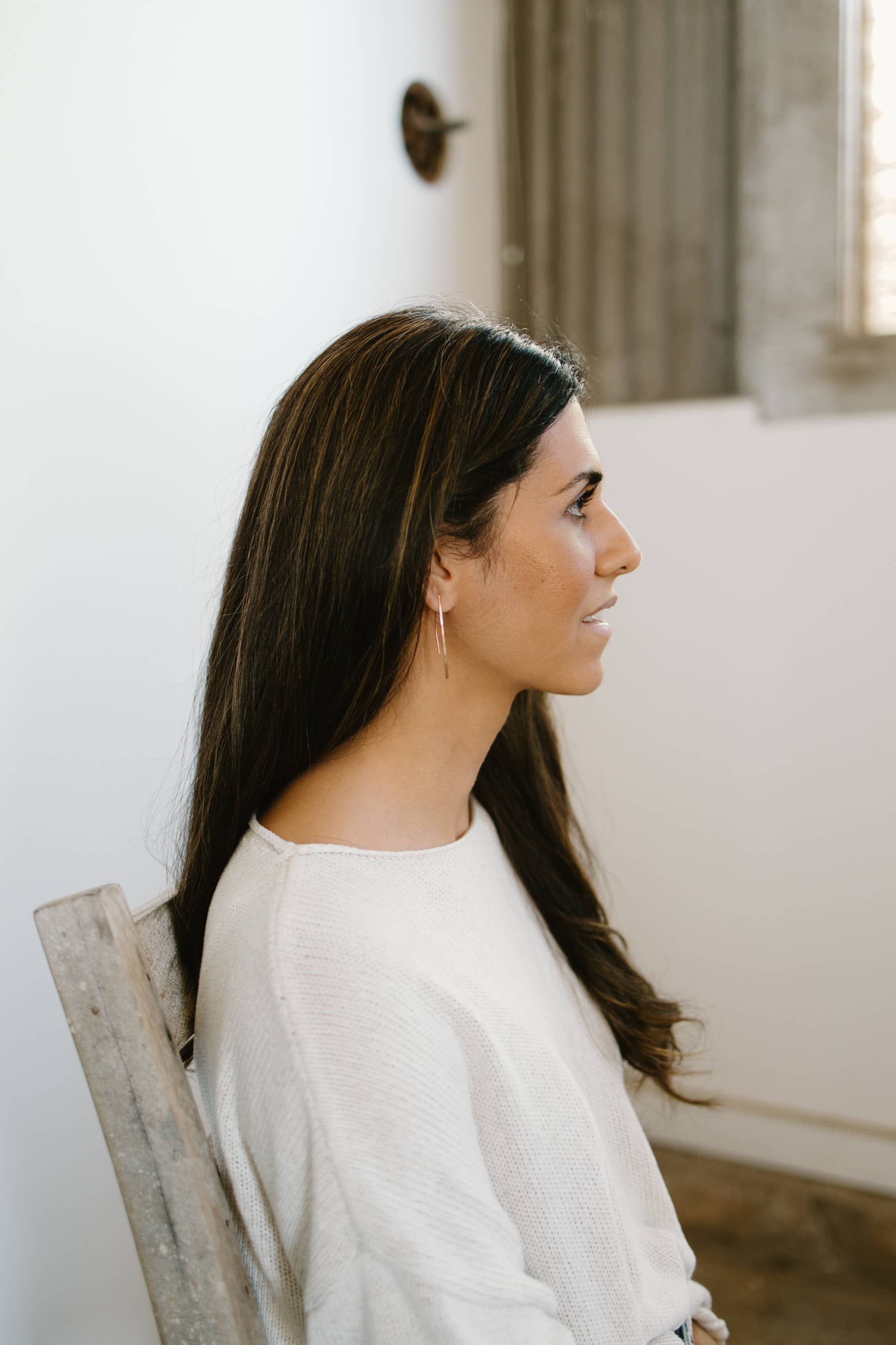 Mira Kauai - Wholesale Hoop Earrings - Minimalist Earrings4