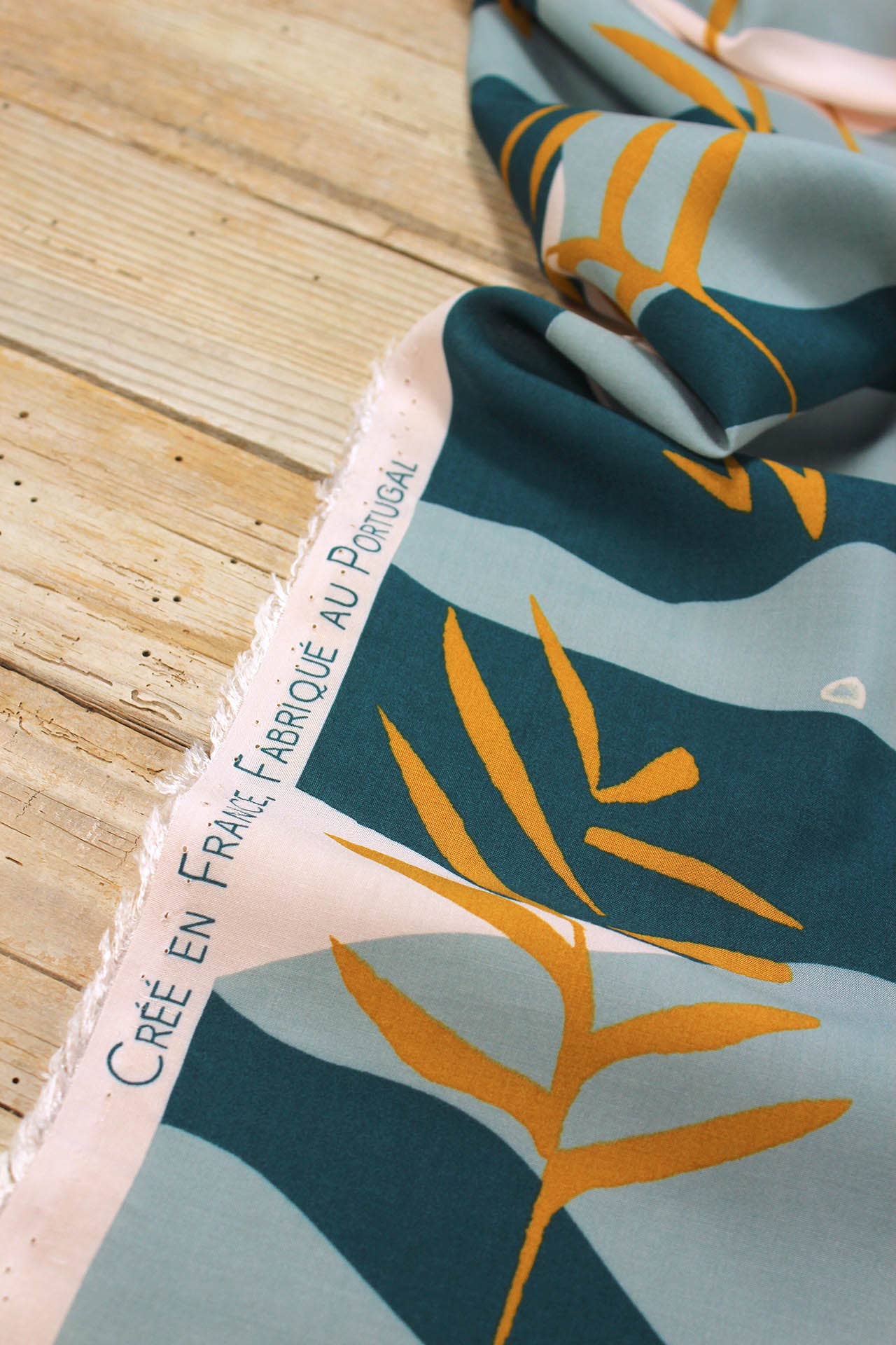 Eglantine et Zoé - Wholesale Fabric - Solis Green Viscose Poplin Fabric12