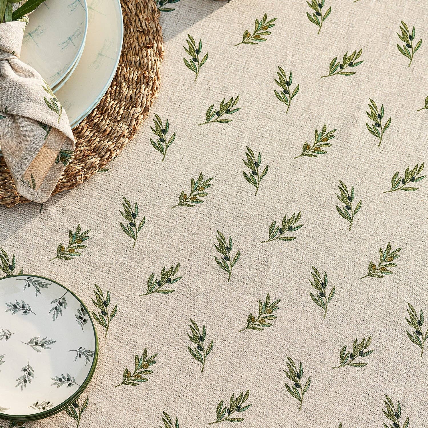 Sophie Allport - Wholesale Tablecloth - Olive Linen Tablecloth1