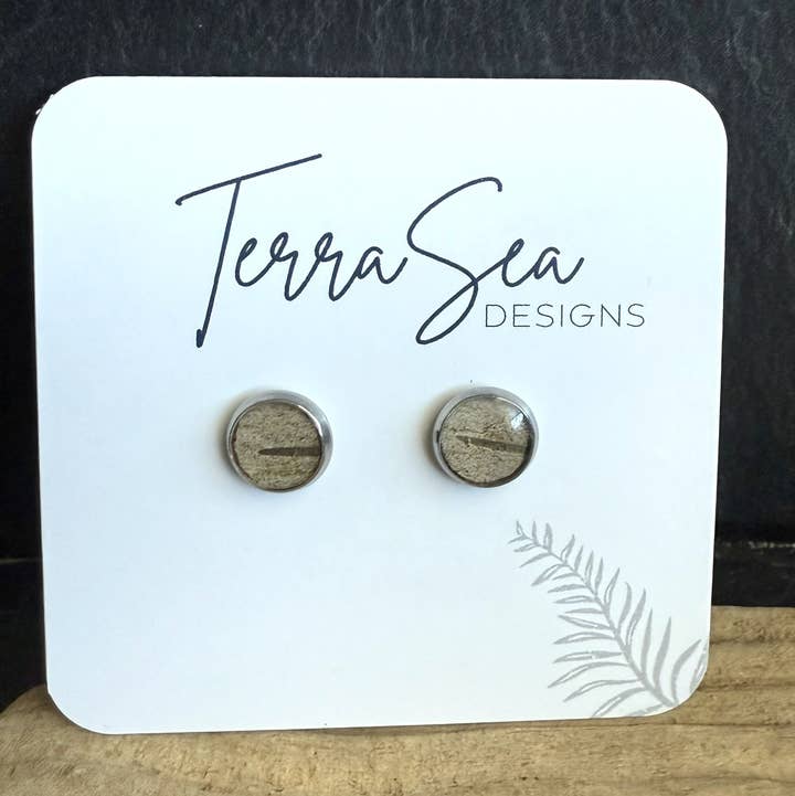 TerraSeaDesigns - Wholesale Stud/Post Earrings - Genuine Birch Bark Stud Earrings 8mm (Gray)