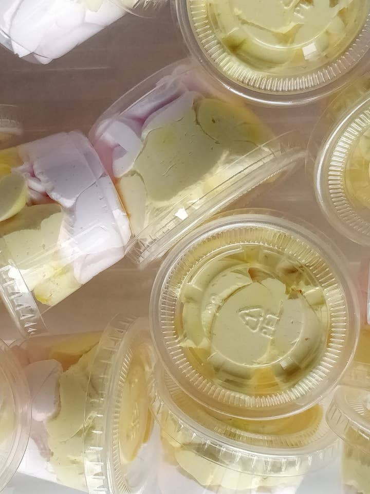 Amostra de Sabonete Espumoso Peaches & Cream por atacado de Witchy Wednesdays