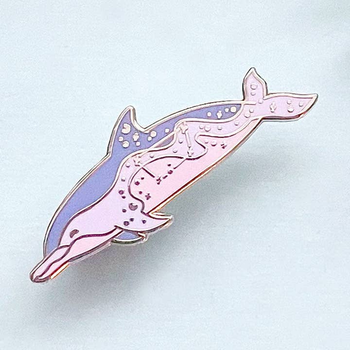 Norma Constellation Tucuxi Delfin, emaillierter Anstecker für den Großhandel von Alum and Ink