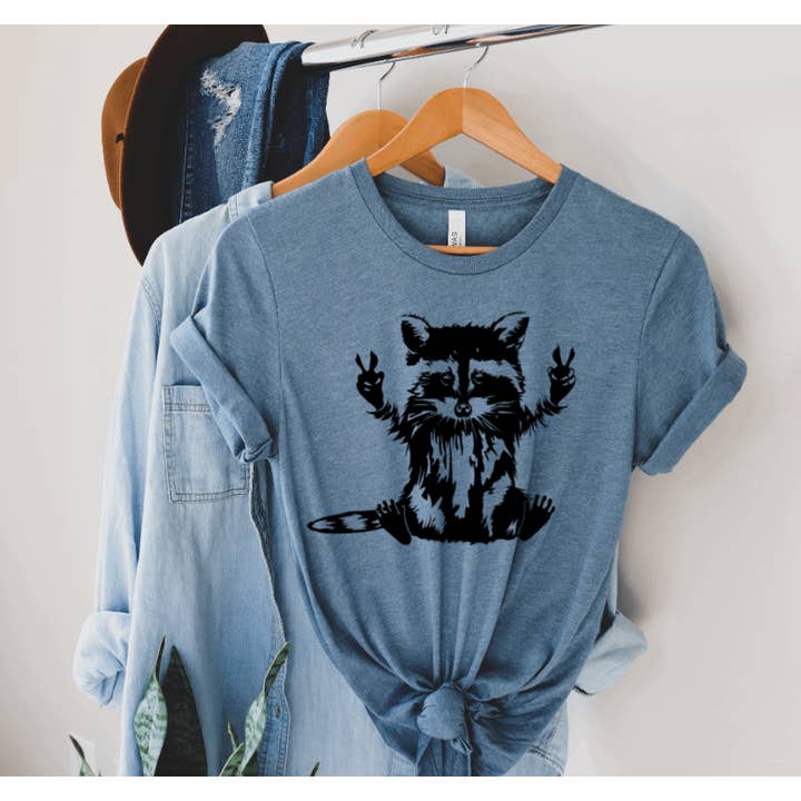 Tron Tron Graphic Wear – wholesale Screen printed t-shirt – Women′s – Peace Loving Raccoon Tee 8