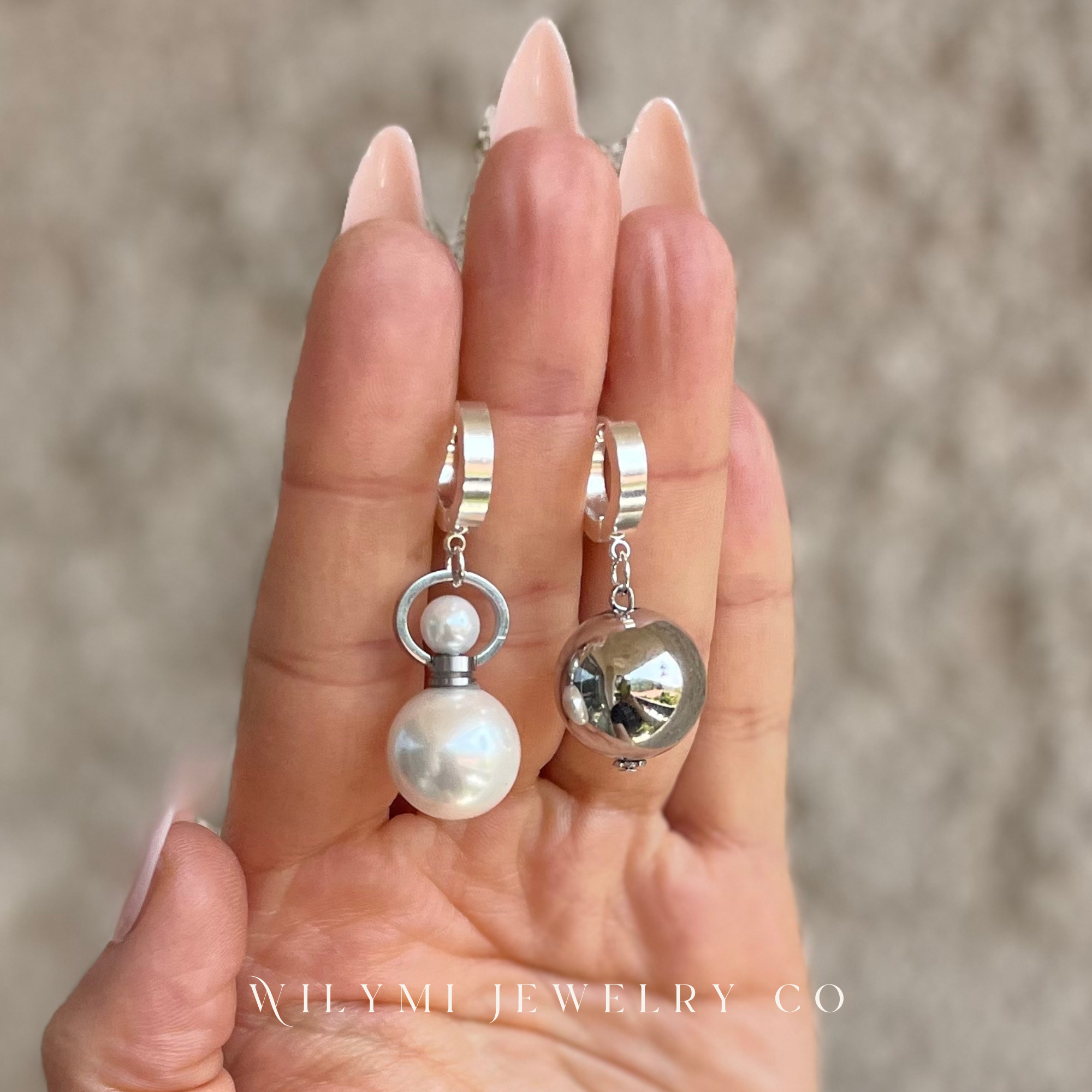 WILYMI Jewelry Co - Vente Boucles d'oreilles pendantes - BOUCLES D'AROMATHÉRAPIE en perle + argent | Boucle d'oreille dépareillée7