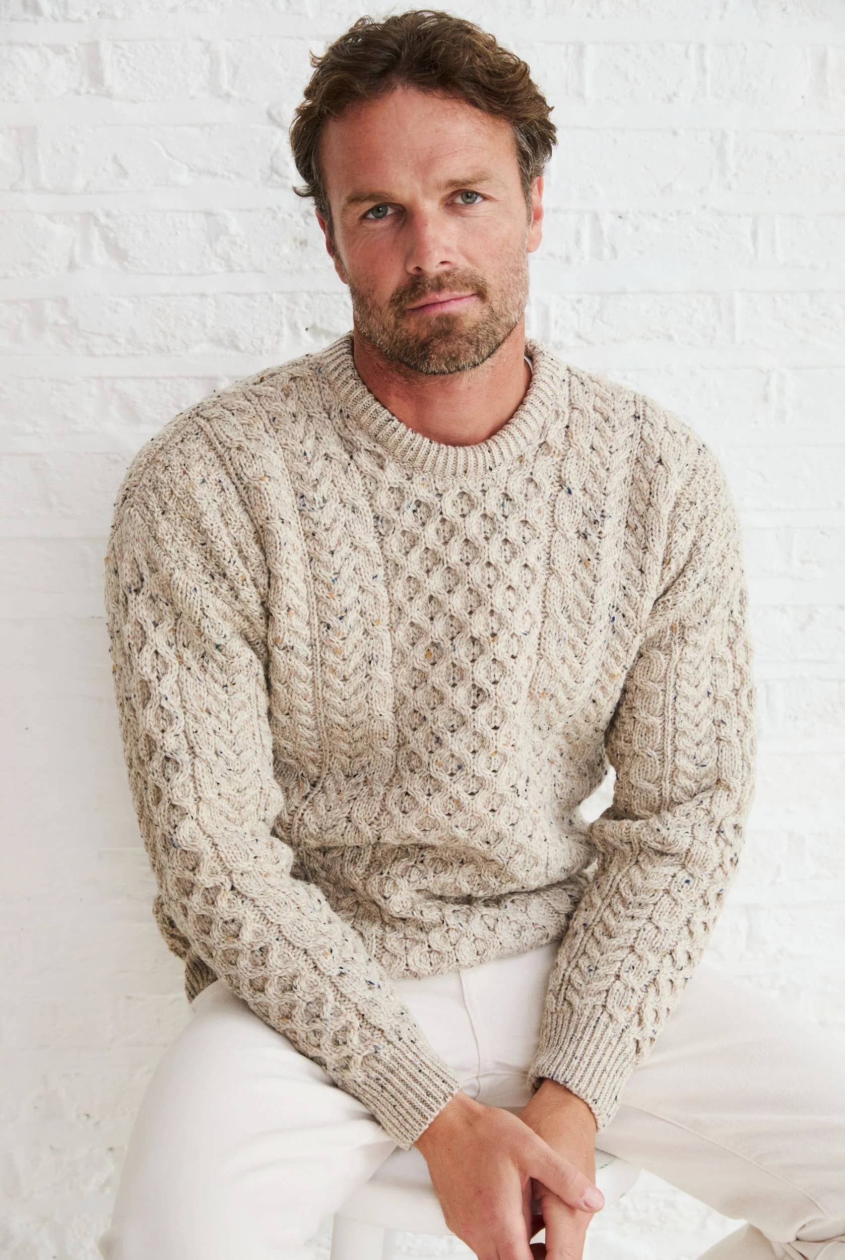 Aran Woollen Mills - Wholesale Knit Sweater - Men's - Inishbofin Mens Traditional Aran Sweater - Flecked Oat