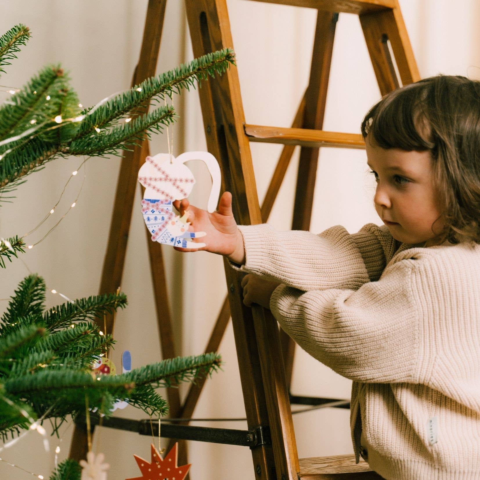 milin - Wholesale Tree Topper - Playful Cat Christmas tree hanging decoration3