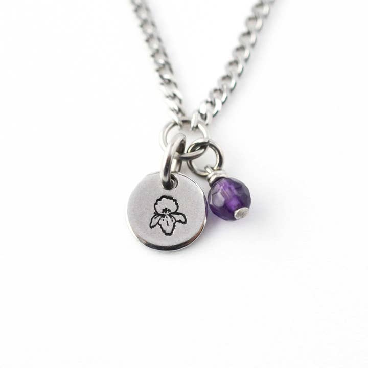Collier Fleur de Naissance & Pierre de Naissance de Février, Violette & Améthyste, Bijoux Personnalisés Faits Main pour la vente par Little Gems Jewels