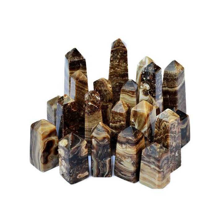 Grossistförpackning med chokladkalcitobelisker (5-10 st) 1 kg för wholesale av Kaia & Crystals