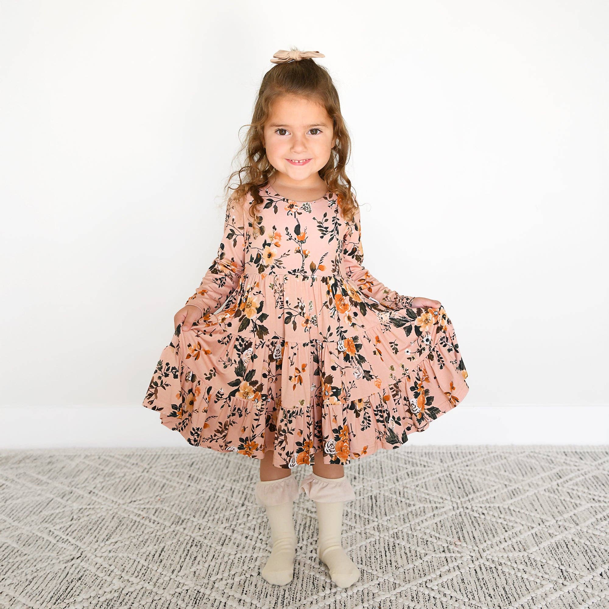 Gigi and Max – Vestido - Crianças por atacado – Vestido Flora Rosa Claro SWING de Bambu Floral em Camadas8