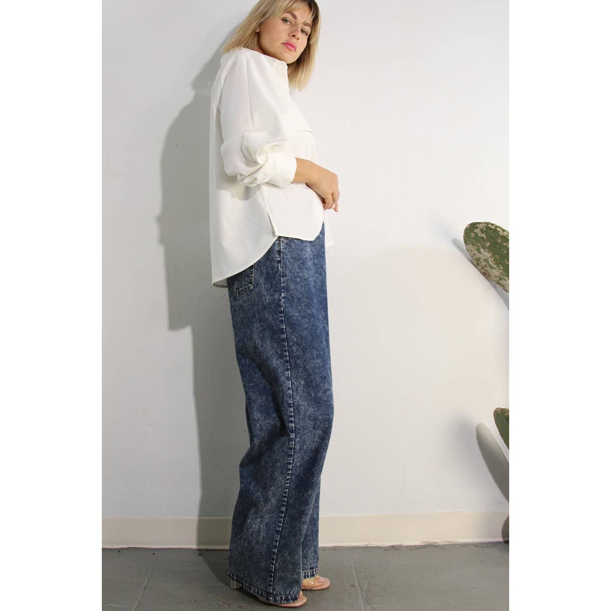 WASHED DENIM SHIRTS JACKEET AND PANTS SET for wholesale on Faire10