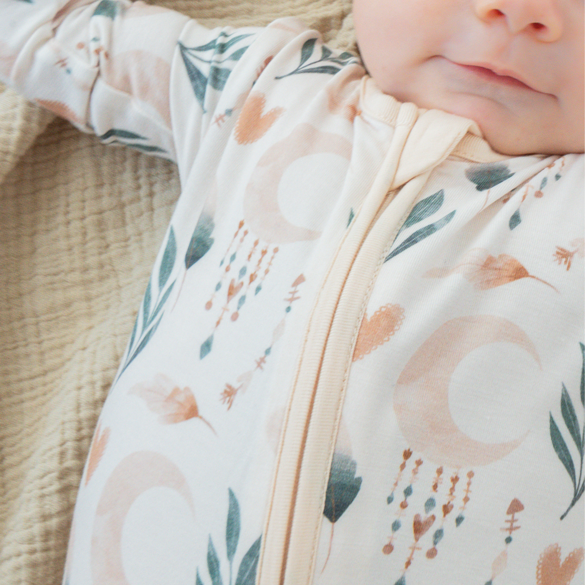 Itsy Bitsy Boutique - Vendita all'ingrosso Pigiamino - Neonati - Tutina per Bambini in Bambù – Pigiama Intero Morbido e Traspirante2