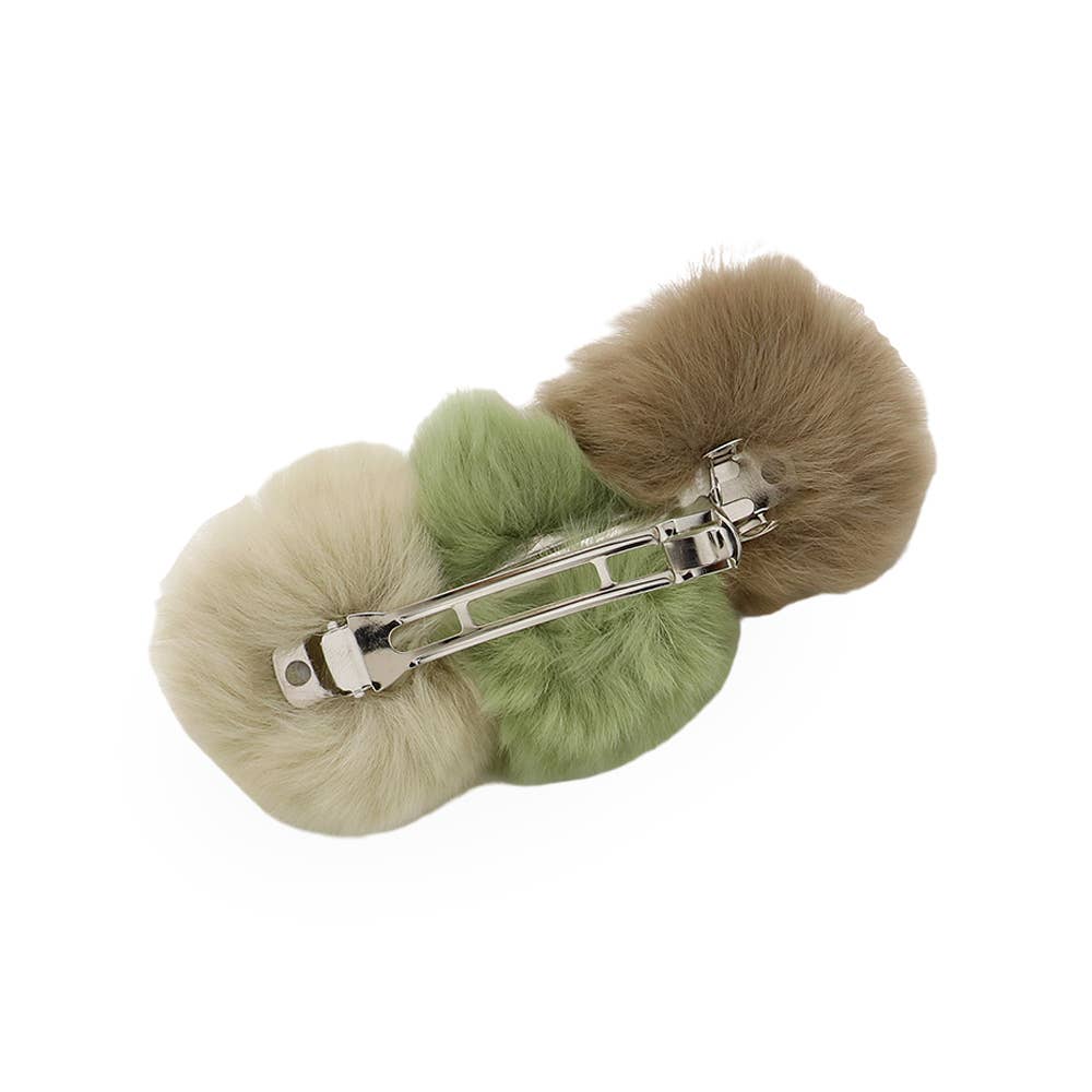 Sensibling Corp. - Vente Barrette – femme - Barrette à trois pompons en fausse fourrure31
