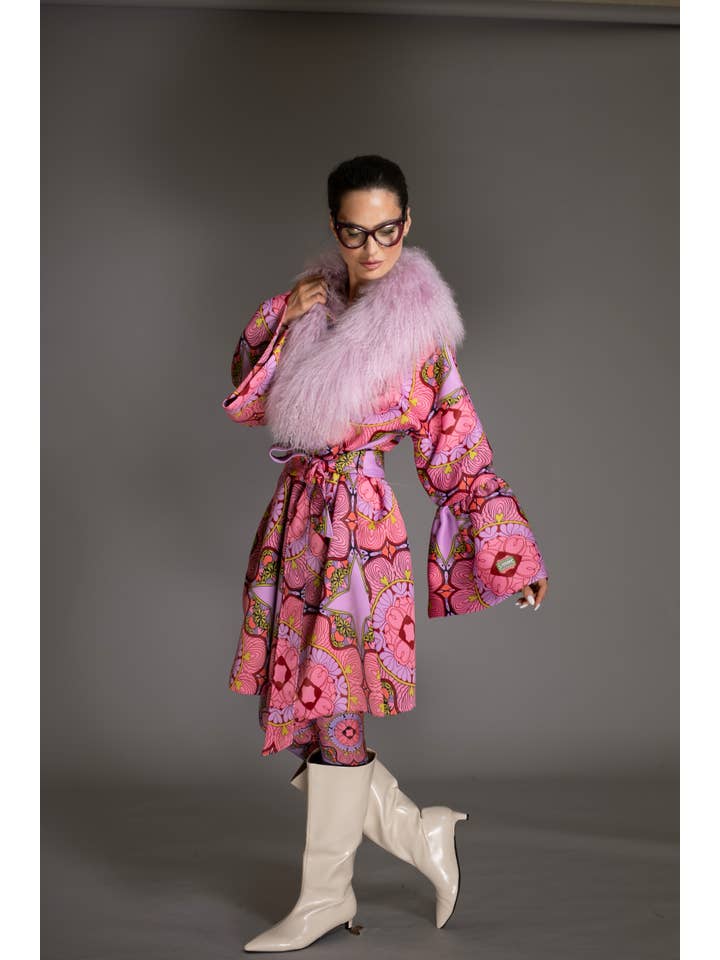 Nuvula - Wholesale Fur/Faux Fur Coat - Women's - Pink Wool Coat with Sheared Mongolian Fur Collar4